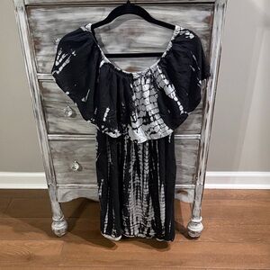 Raviya Black and White Tie-Dye Swim Coverup
